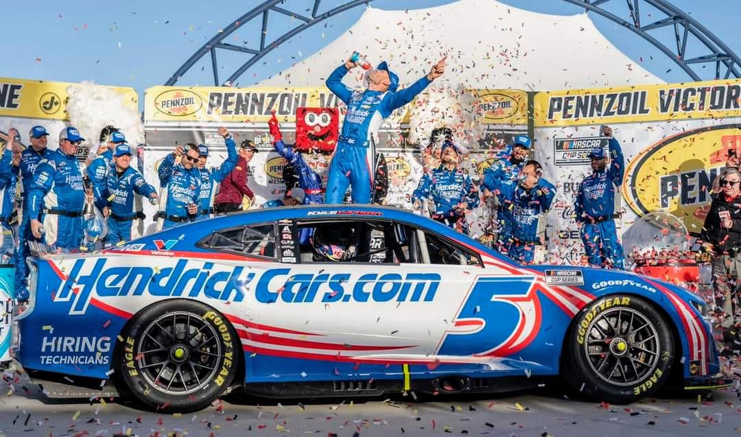 Kyle Larson ganó en Nascar en Las Vegas - Fierros Calientes